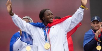 Avec cette photo, Clarisse Agbégnénou brise le tabou de la maternité et du sport