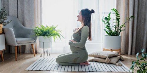 femme enceinte yoga