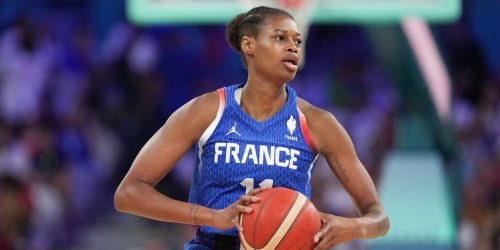 Valériane Ayayi « Pendant les JO, j’étais plus basketteuse que maman »